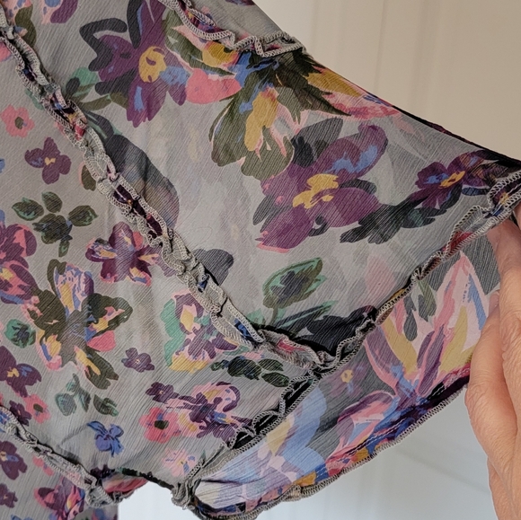 Willow & Clay Women's Sheer Gray/Purple Floral Blouse - L - Picture 8 of 10